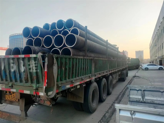 巴彦淖尔45#结构无缝钢管