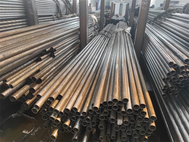 巴彦淖尔35CrMo精密无缝钢管